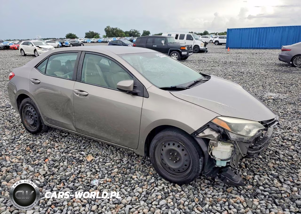 2016 Toyota Corolla Le VIN:2T1BURHE5GC717916 - 4