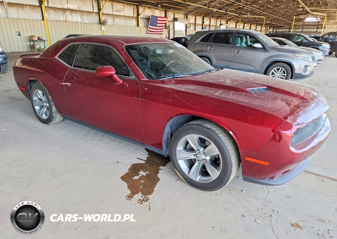 2020 Dodge Challenger Sxt VIN:2C3CDZAG6LH152631 - 4