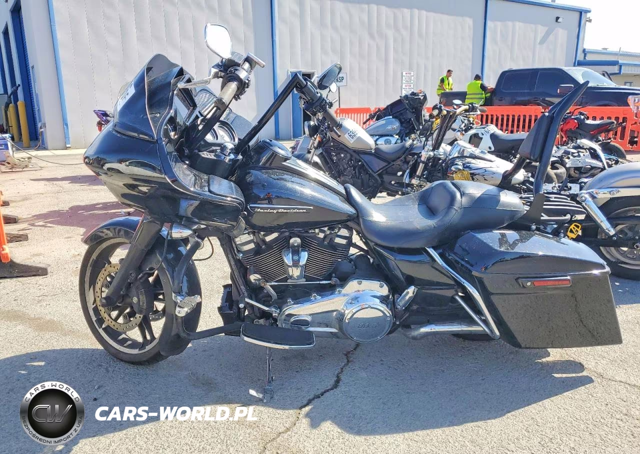 2017 Harley-Davidson Fltrx Road Glide VIN:1HD1KHC35HB618500 - 3