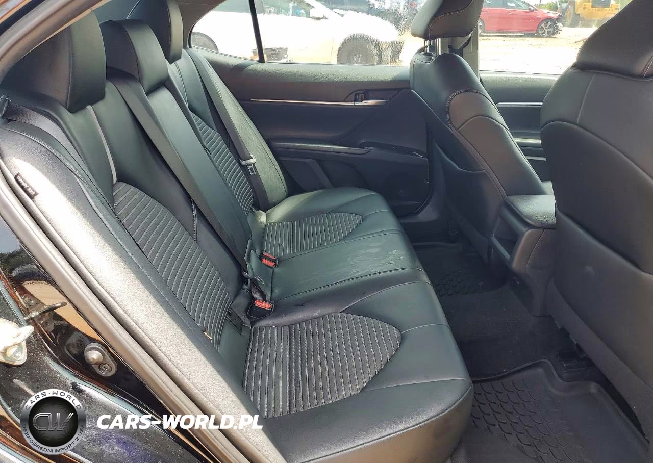 2020 Toyota Camry Se VIN:4T1G11AK9LU961254 - 10