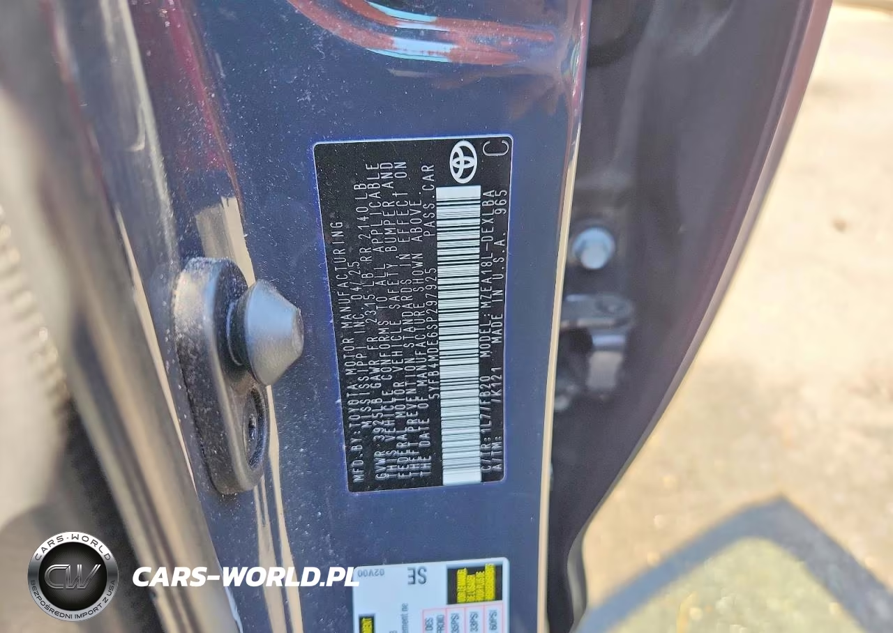2025 Toyota Corolla Le VIN:5YFB4MDE6SP297925 - 12