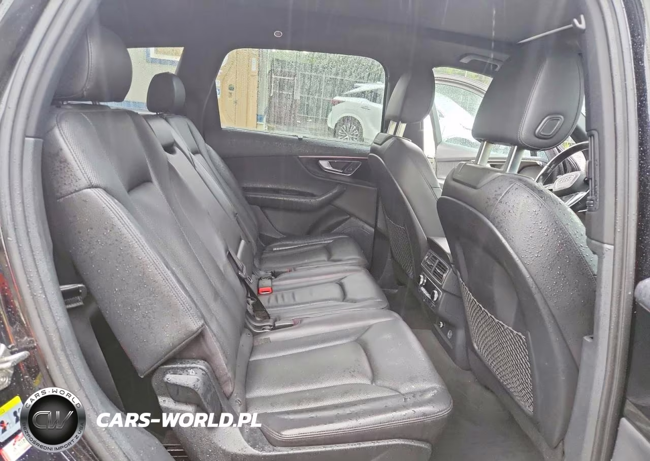 2018 Audi Q7 Prestige VIN:WA1VAAF70JD000095 - 11
