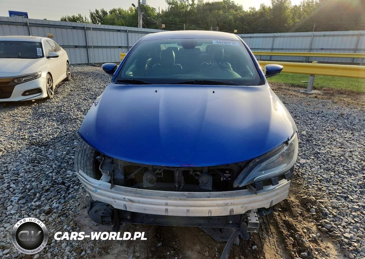 2015 Chrysler 200 S VIN:1C3CCCBB7FN724739 - 5