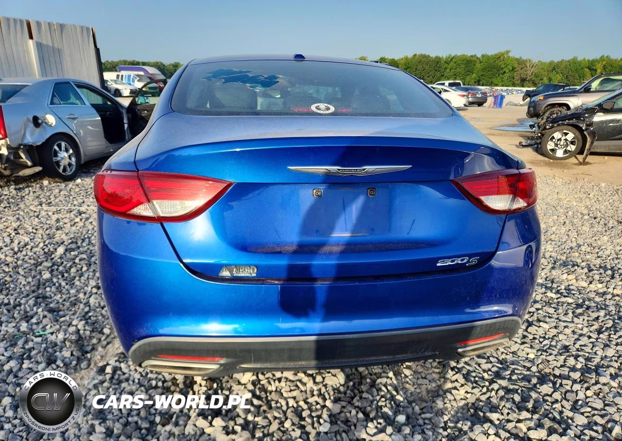 2015 Chrysler 200 S VIN:1C3CCCBB7FN724739 - 6