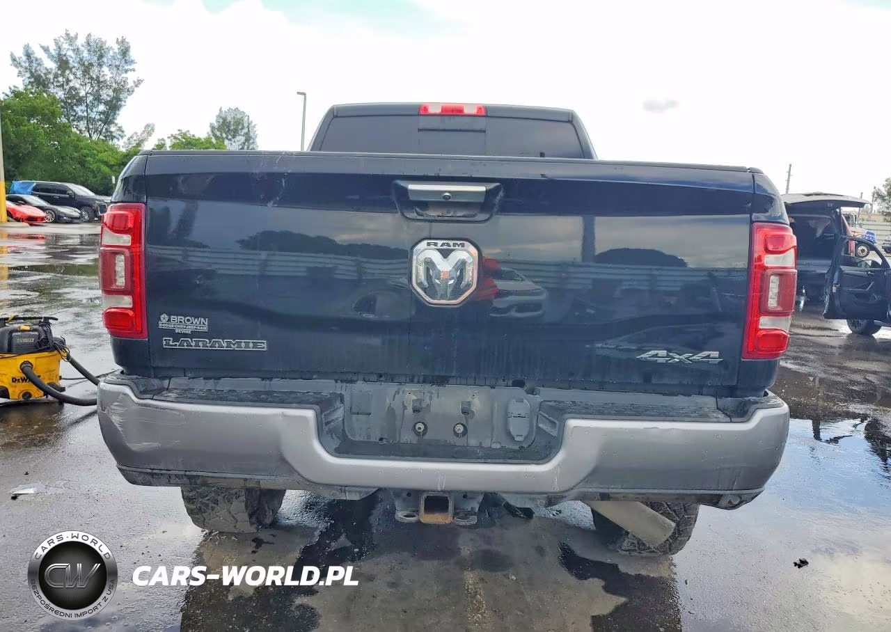 2021 Ram 2500 Laramie VIN:3C6UR5NL4MG658579 - 6