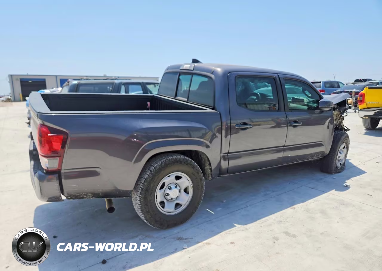 2018 Toyota Tacoma Sr VIN:5TFAX5GN7JX130218 - 3
