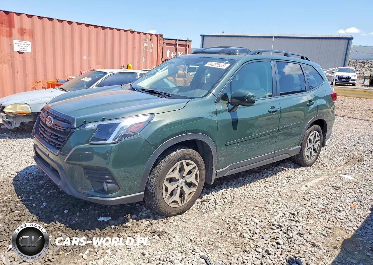 2022 Subaru Forester Premium VIN:JF2SKAEC8NH470685 - 1