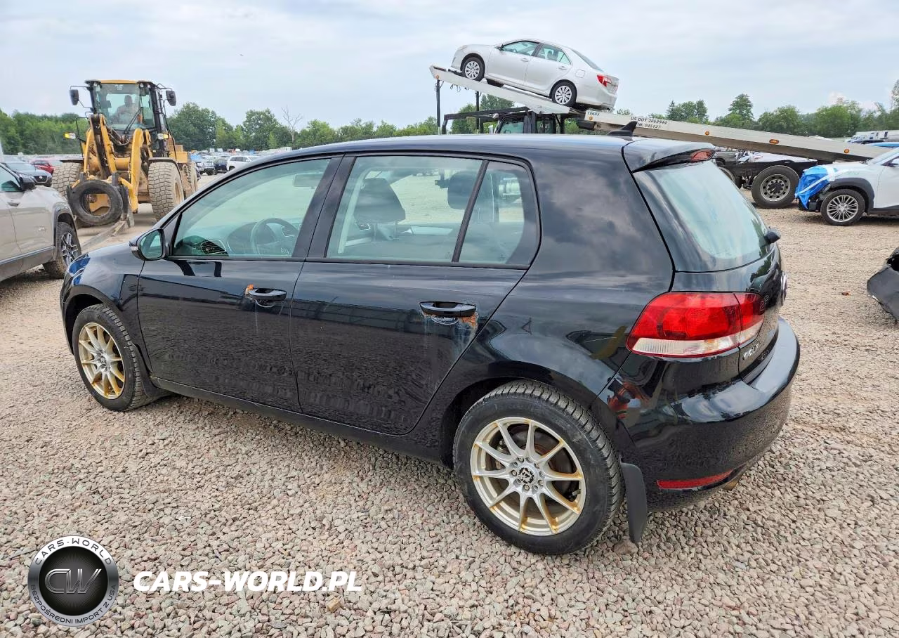 2013 Volkswagen Golf VIN:WVWNM7AJ1DW123786 - 2