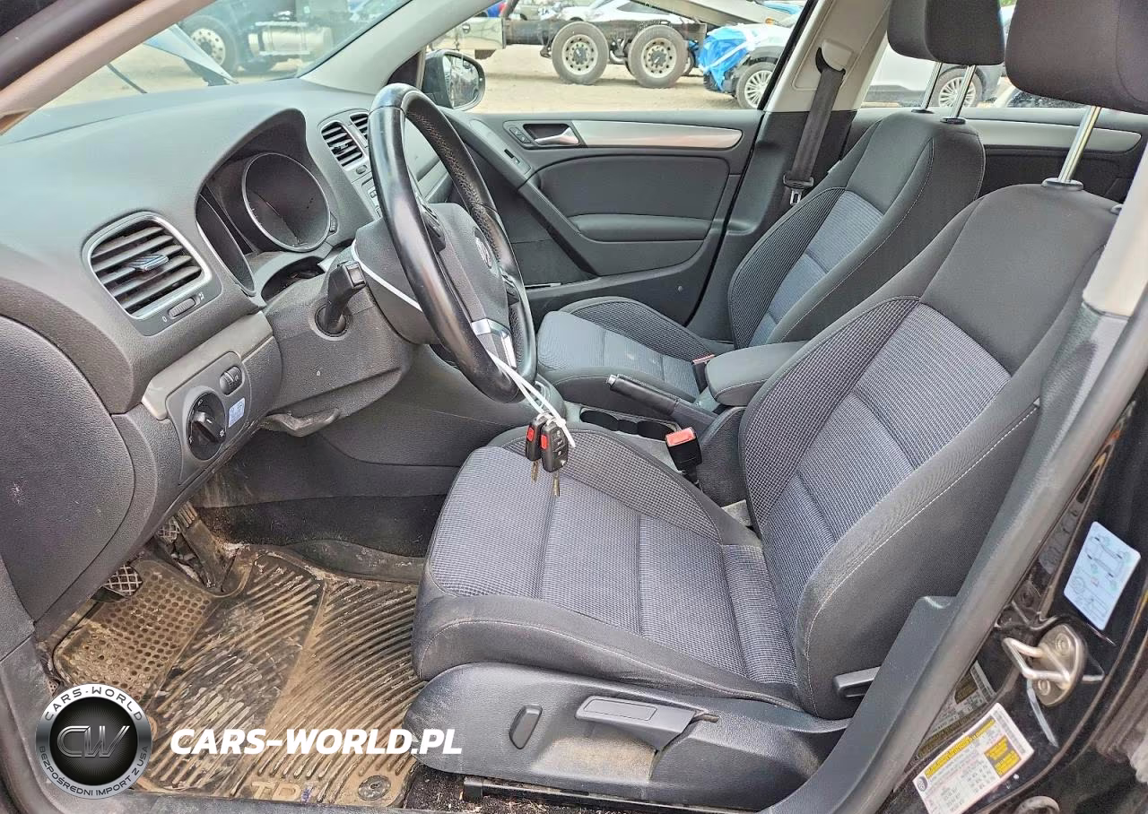2013 Volkswagen Golf VIN:WVWNM7AJ1DW123786 - 7
