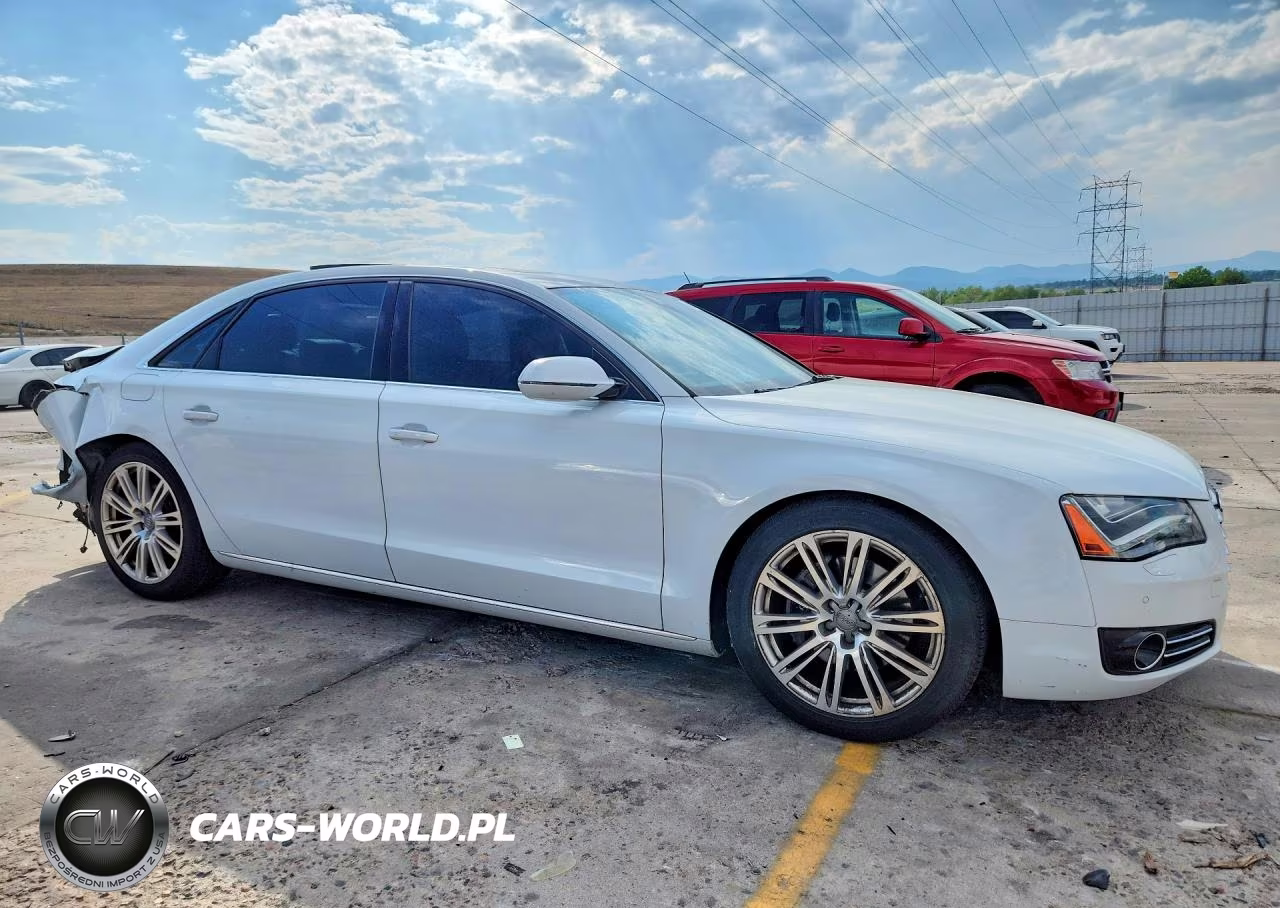 2013 Audi A8 L Quattro VIN:WAURGAFD7DN015877 - 4