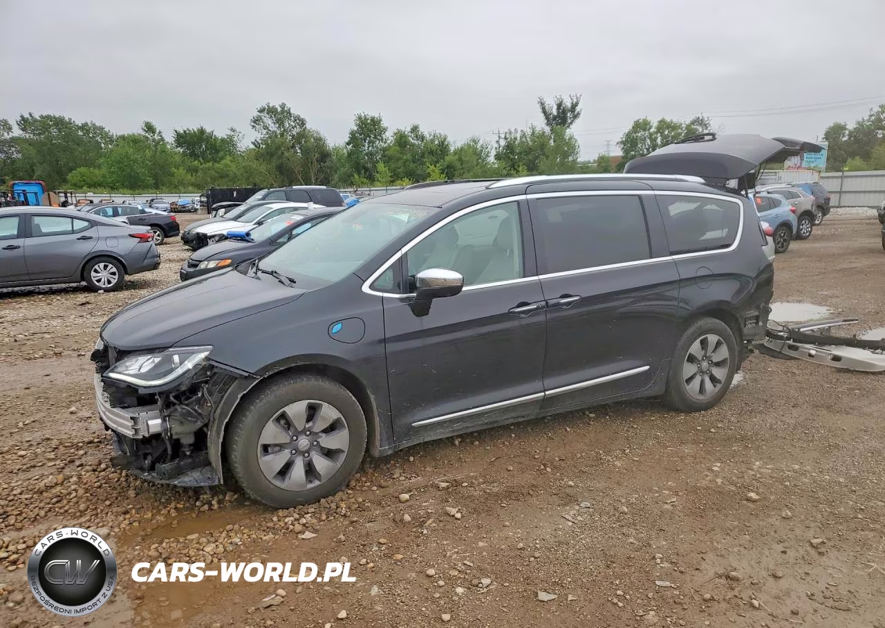 2018 Chrysler Pacifica Hybrid Limited