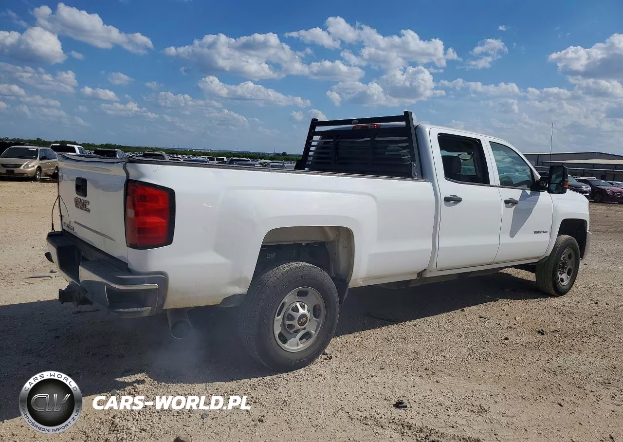 2016 Chevrolet Silverado C2500 Heavy Duty VIN:1GC1CUE86GF275736 - 3