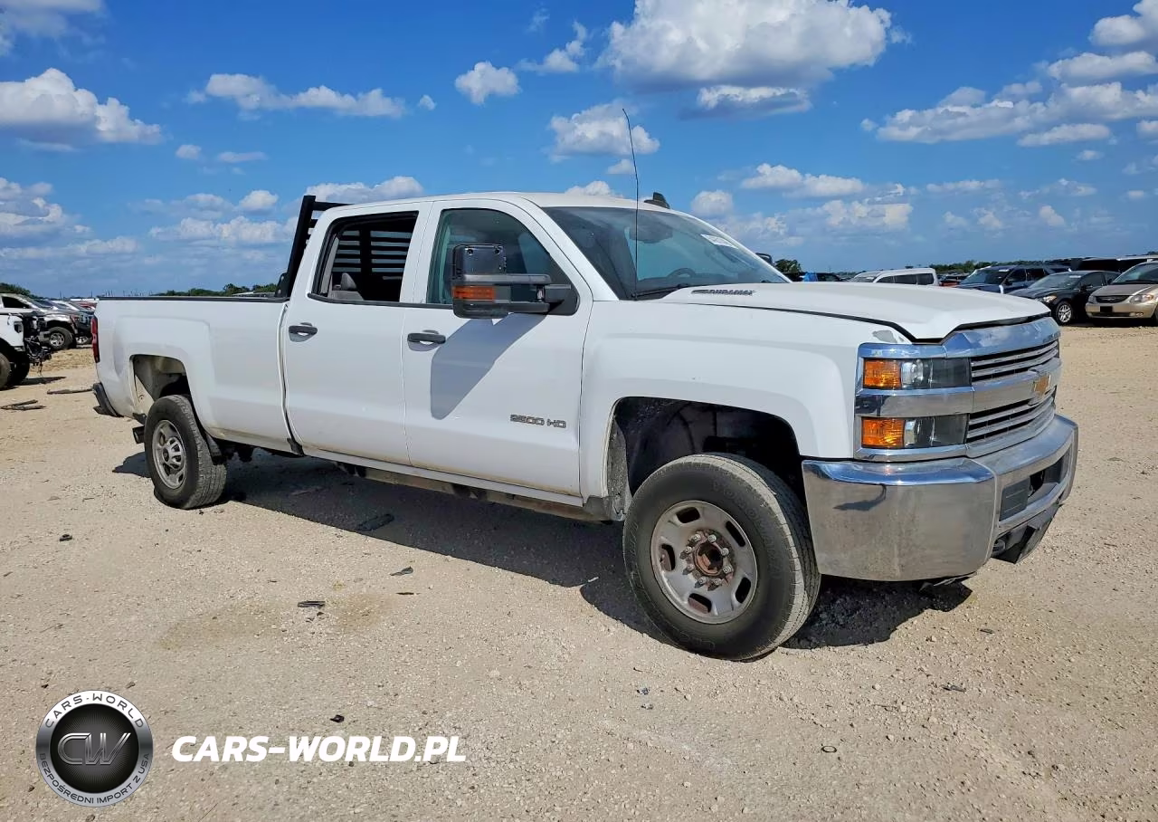 2016 Chevrolet Silverado C2500 Heavy Duty VIN:1GC1CUE86GF275736 - 4