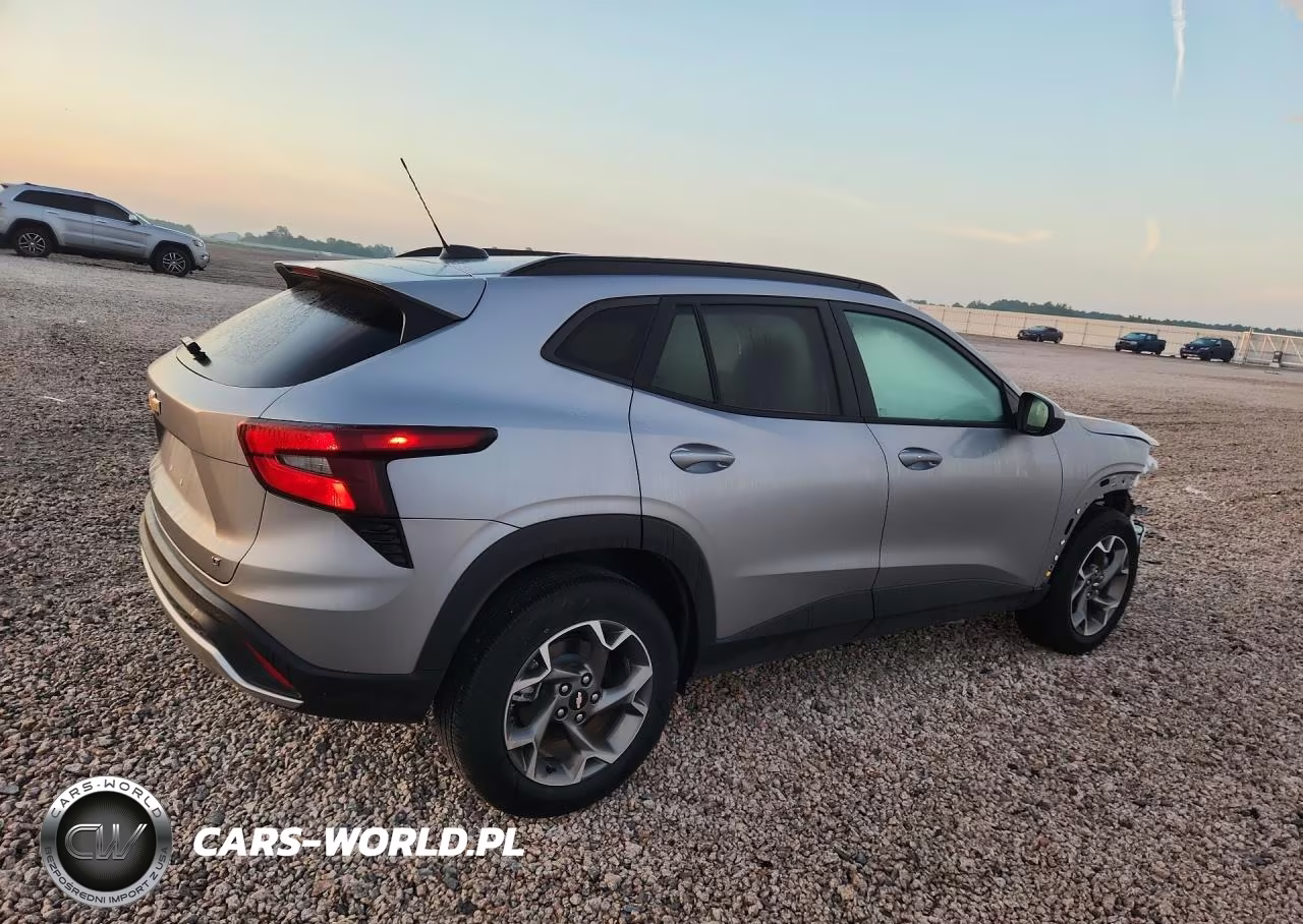 2024 Chevrolet Trax 1Lt VIN:KL77LHE20RC172102 - 3