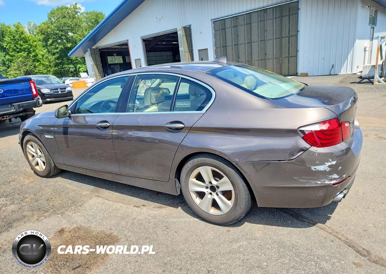 2013 BMW 528 Xi VIN:WBAXH5C57DD111443 - 2