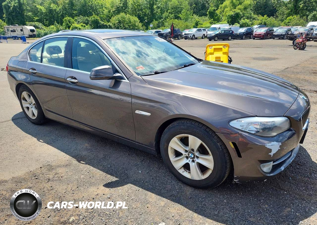 2013 BMW 528 Xi VIN:WBAXH5C57DD111443 - 4