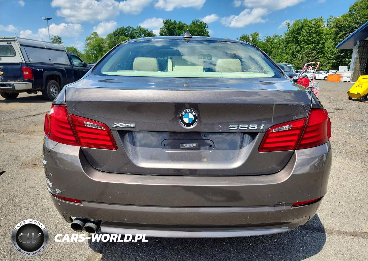 2013 BMW 528 Xi VIN:WBAXH5C57DD111443 - 6