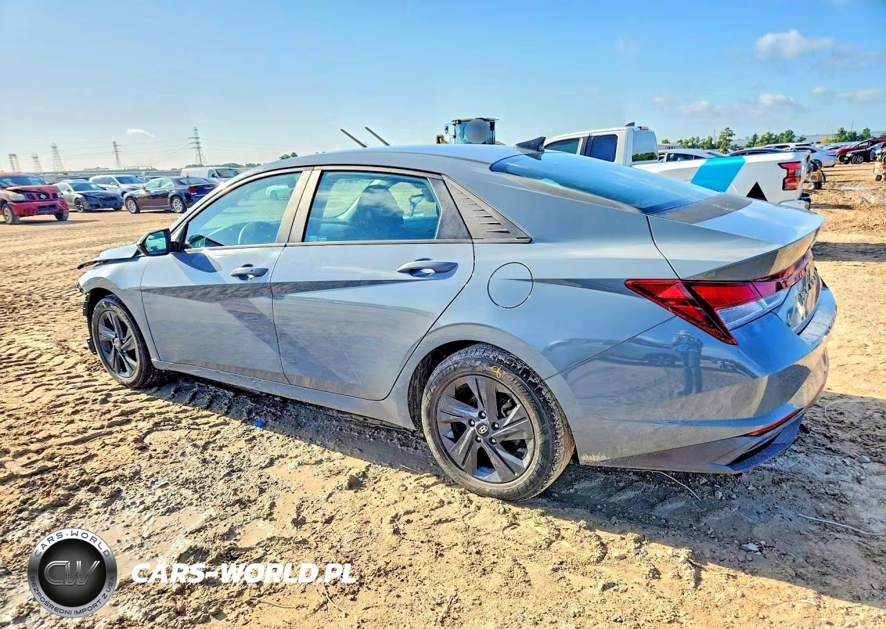 2022 Hyundai Elantra Sel VIN:KMHLM4AG5NU273595 - 2