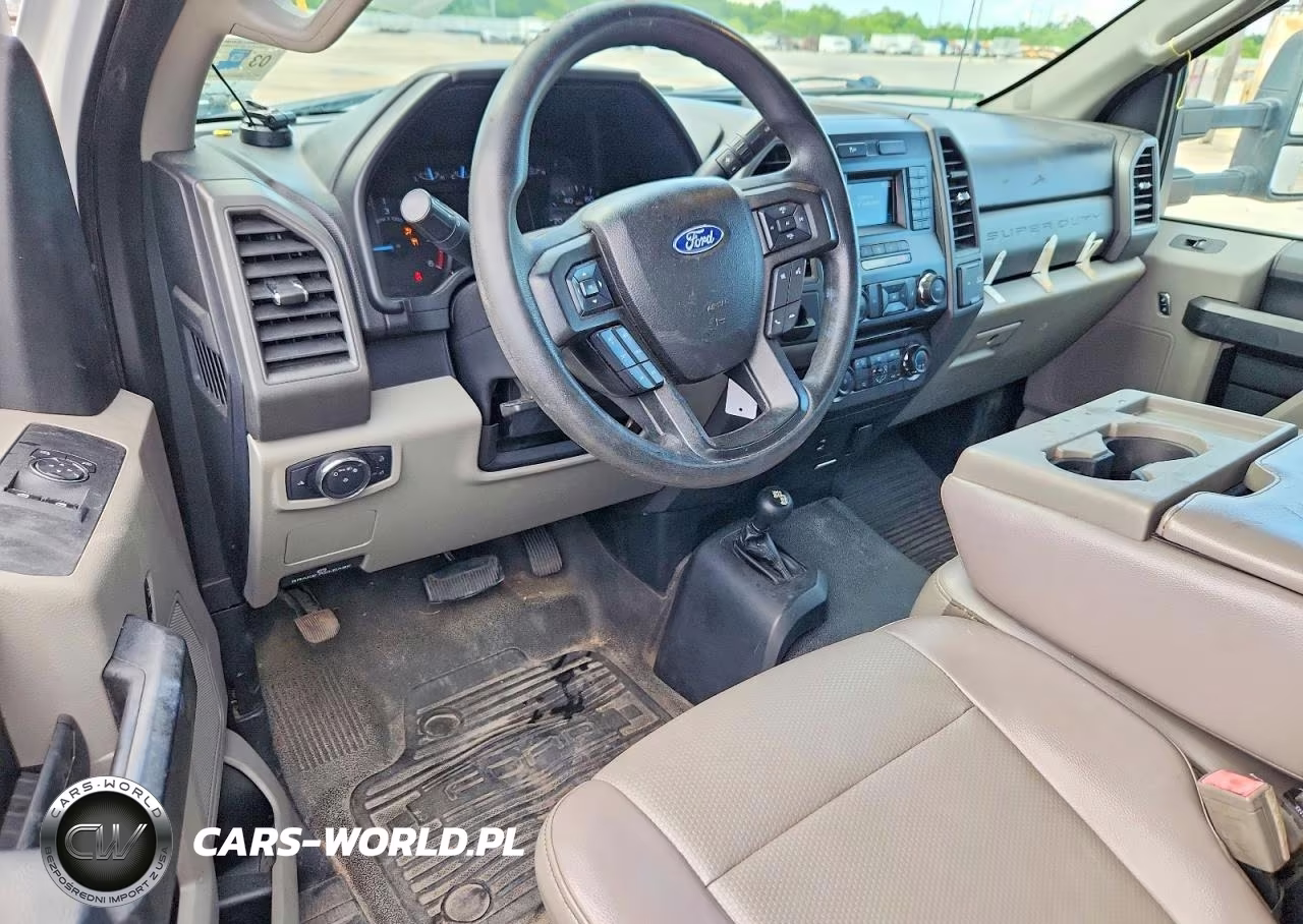 2018 Ford F550 Super Duty VIN:1FDUF5HY6JDA01067 - 8