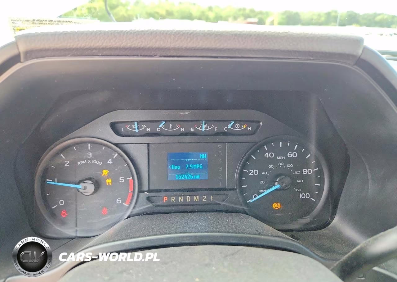 2018 Ford F550 Super Duty VIN:1FDUF5HY6JDA01067 - 9