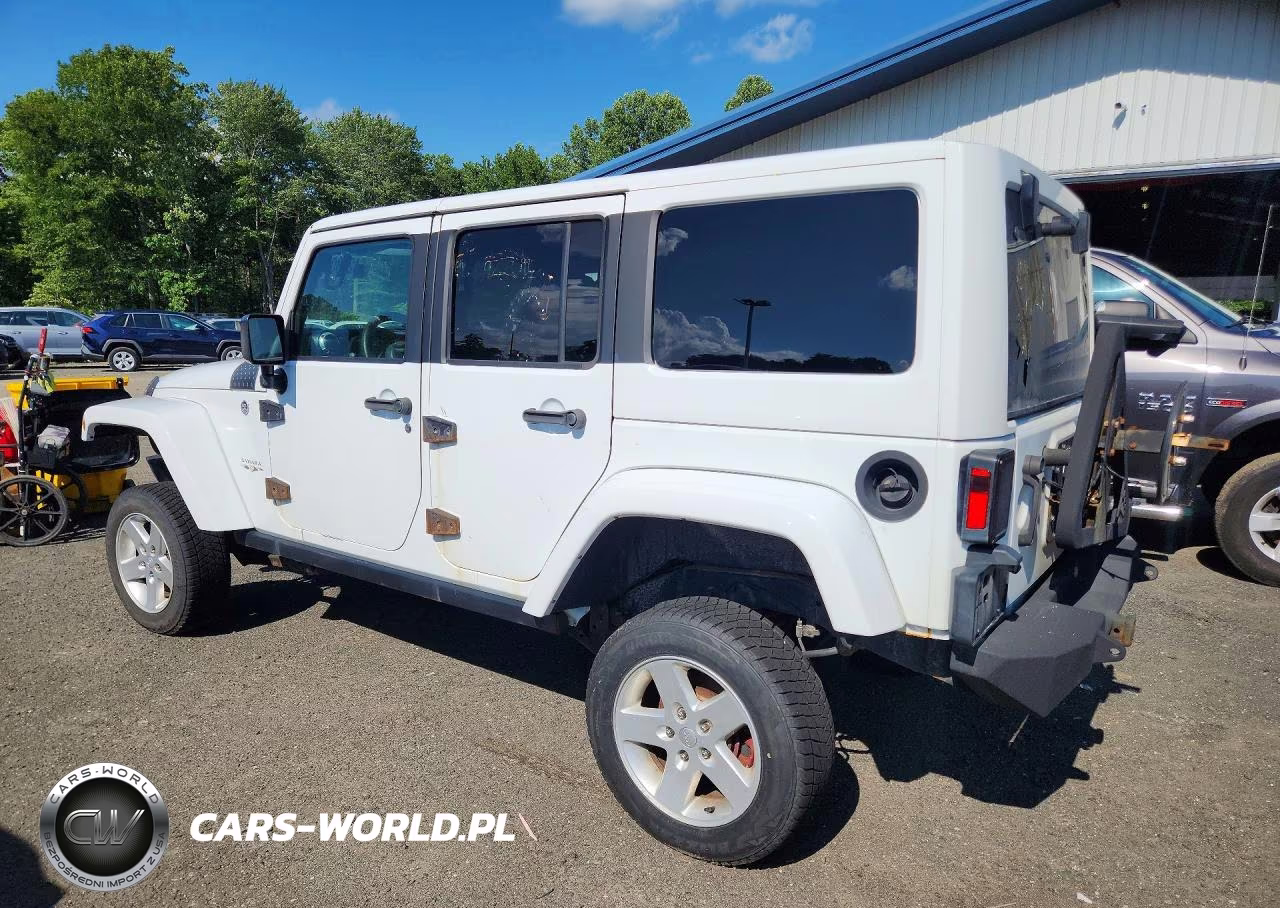 2016 Jeep Wrangler Unlimited Sahara VIN:1C4BJWEG9GL327830 - 2