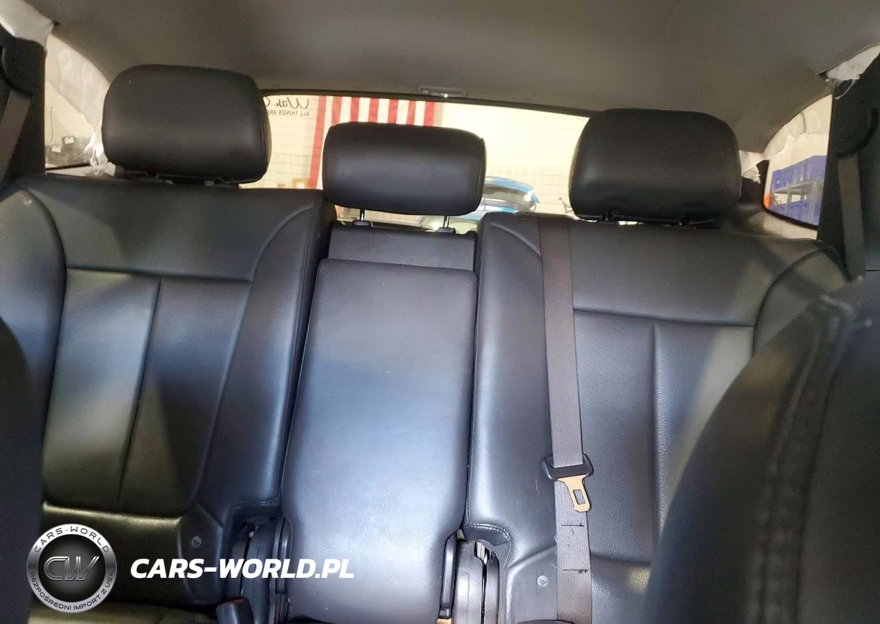 2012 Hyundai Santa Fe Limited VIN:5XYZK3AB3CG137810 - 10
