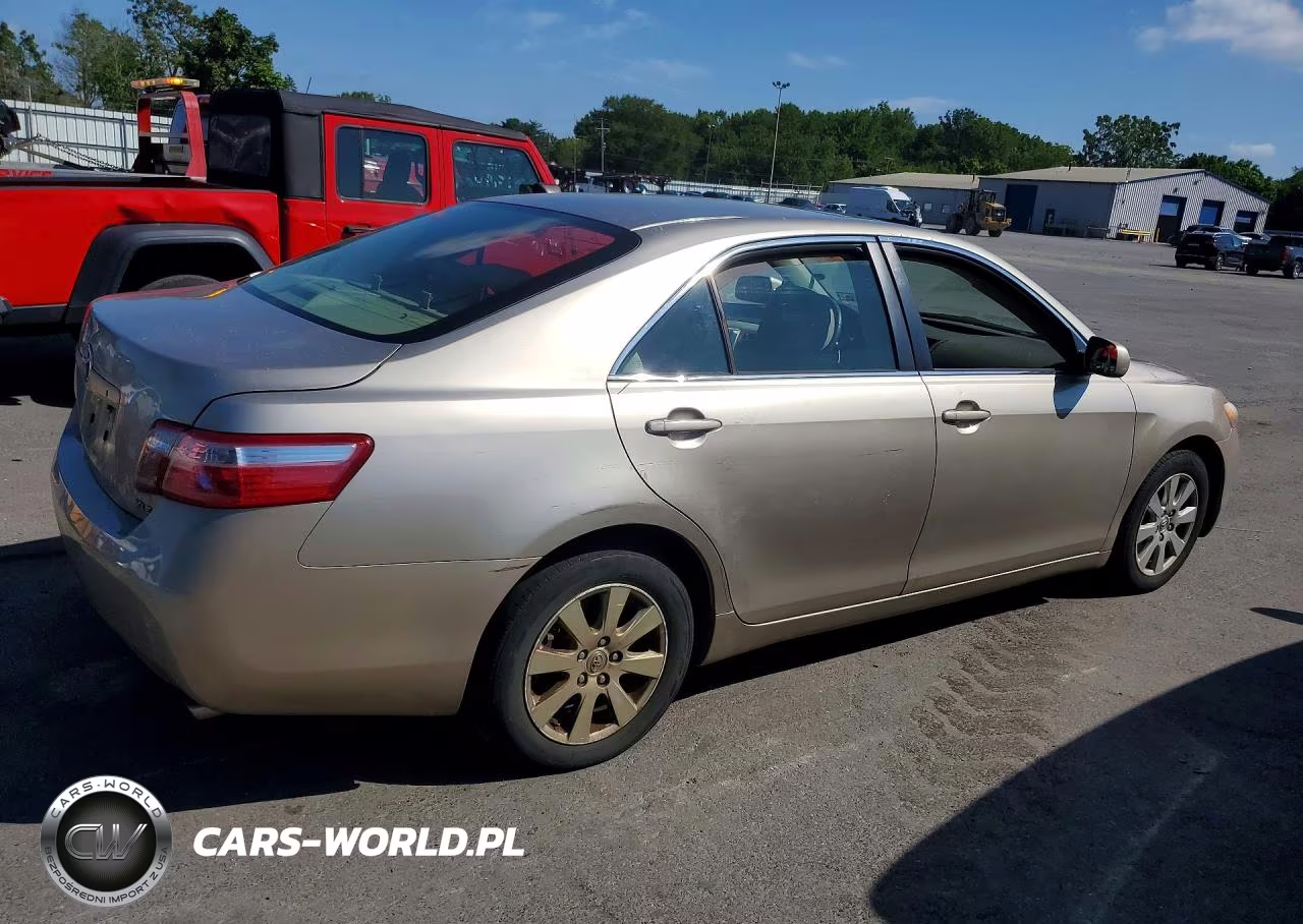 2007 Toyota Camry Xle VIN:JTNBE46K773017621 - 3