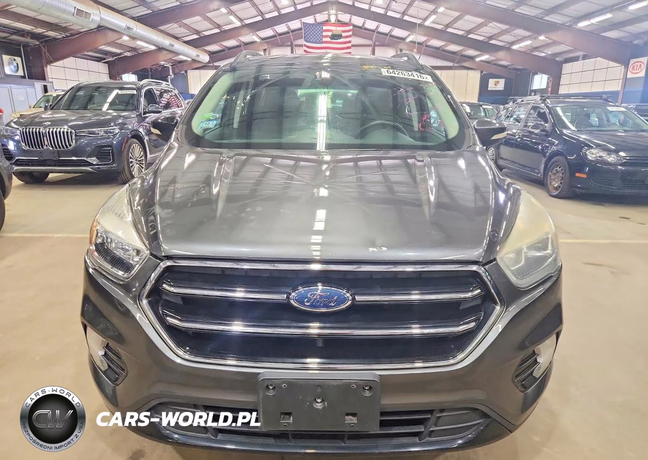 2017 Ford Escape Titanium VIN:1FMCU9JD7HUE81744 - 5