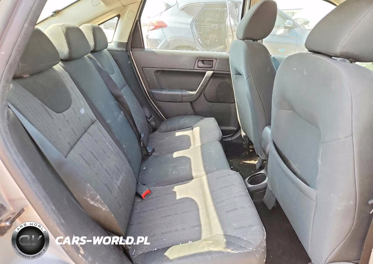 2009 Ford Focus Se VIN:1FAHP35N19W111905 - 10