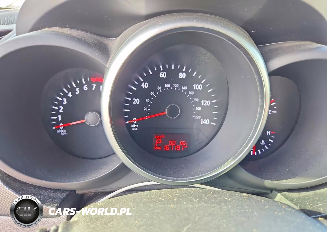 2012 Kia Soul + VIN:KNDJT2A60C7386313 - 9