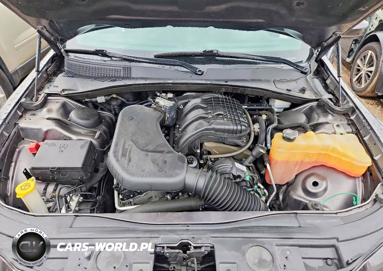 2014 Chrysler 300 VIN:2C3CCAAG6EH211698 - 11