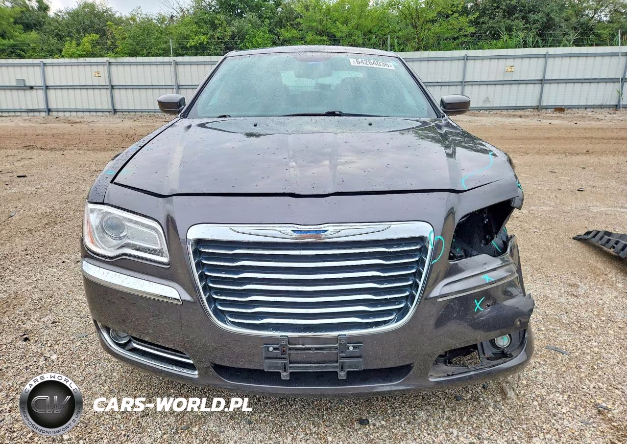 2014 Chrysler 300 VIN:2C3CCAAG6EH211698 - 5