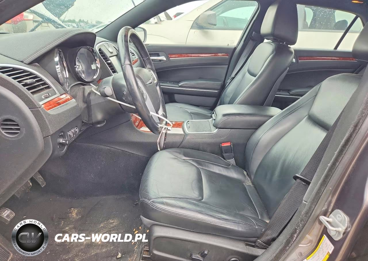 2014 Chrysler 300 VIN:2C3CCAAG6EH211698 - 7