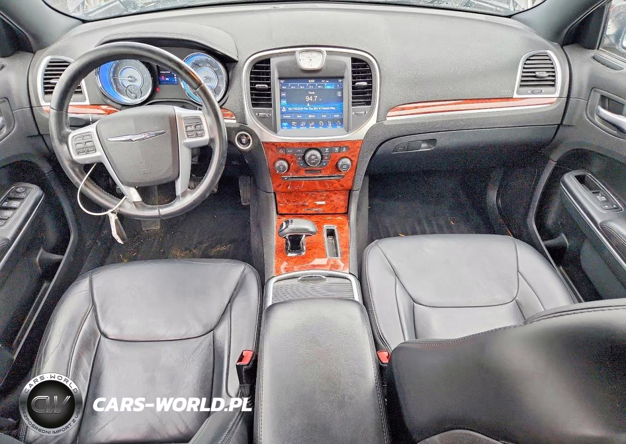 2014 Chrysler 300 VIN:2C3CCAAG6EH211698 - 8