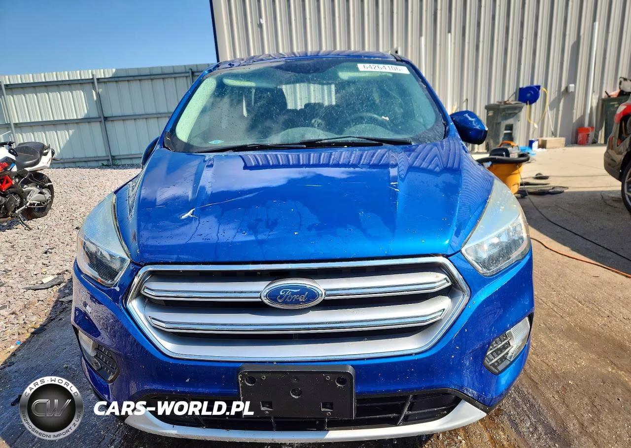 2017 Ford Escape Se VIN:1FMCU9GD7HUC32335 - 5