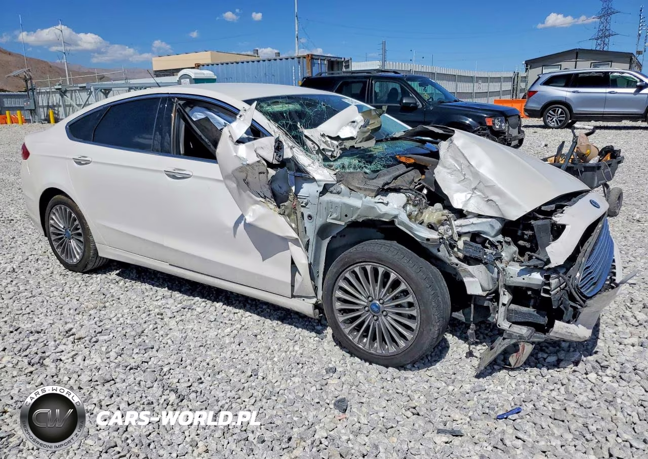 2013 Ford Fusion Titanium VIN:3FA6P0D90DR216506 - 4