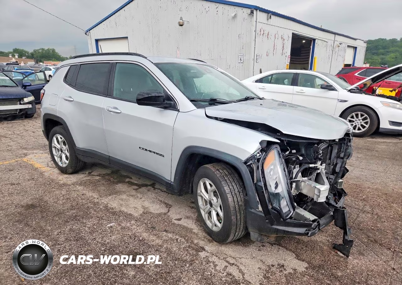 2025 Jeep Compass Latitude VIN:3C4NJDBN6ST515061 - 4