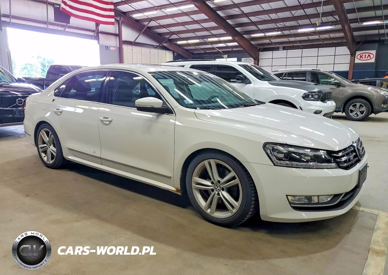 2014 Volkswagen Passat Sel VIN:1VWCN7A35EC031327 - 4