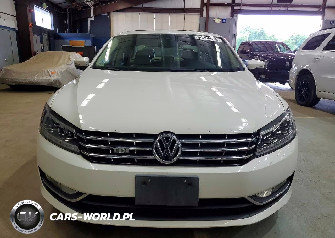 2014 Volkswagen Passat Sel VIN:1VWCN7A35EC031327 - 5