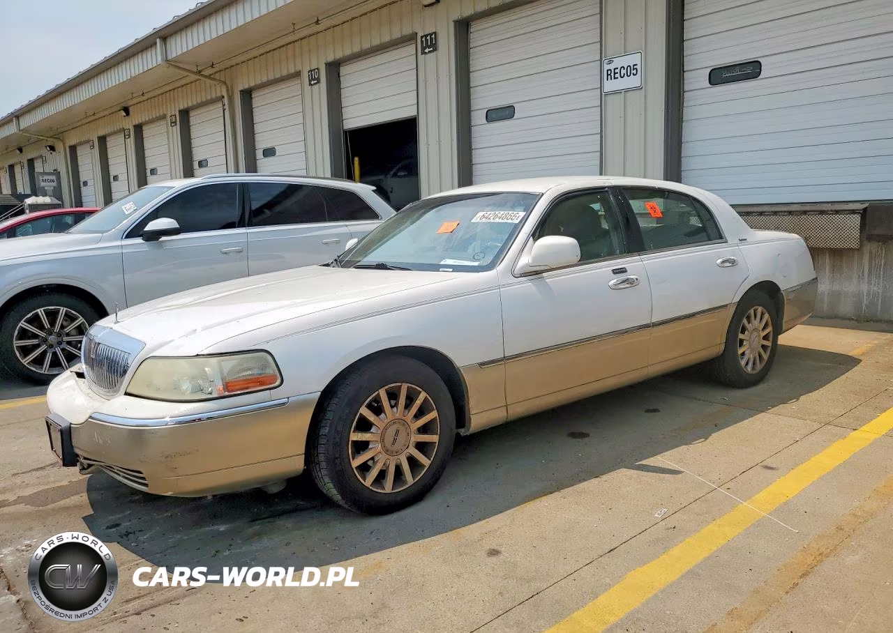 2007 Lincoln Town Car Signature