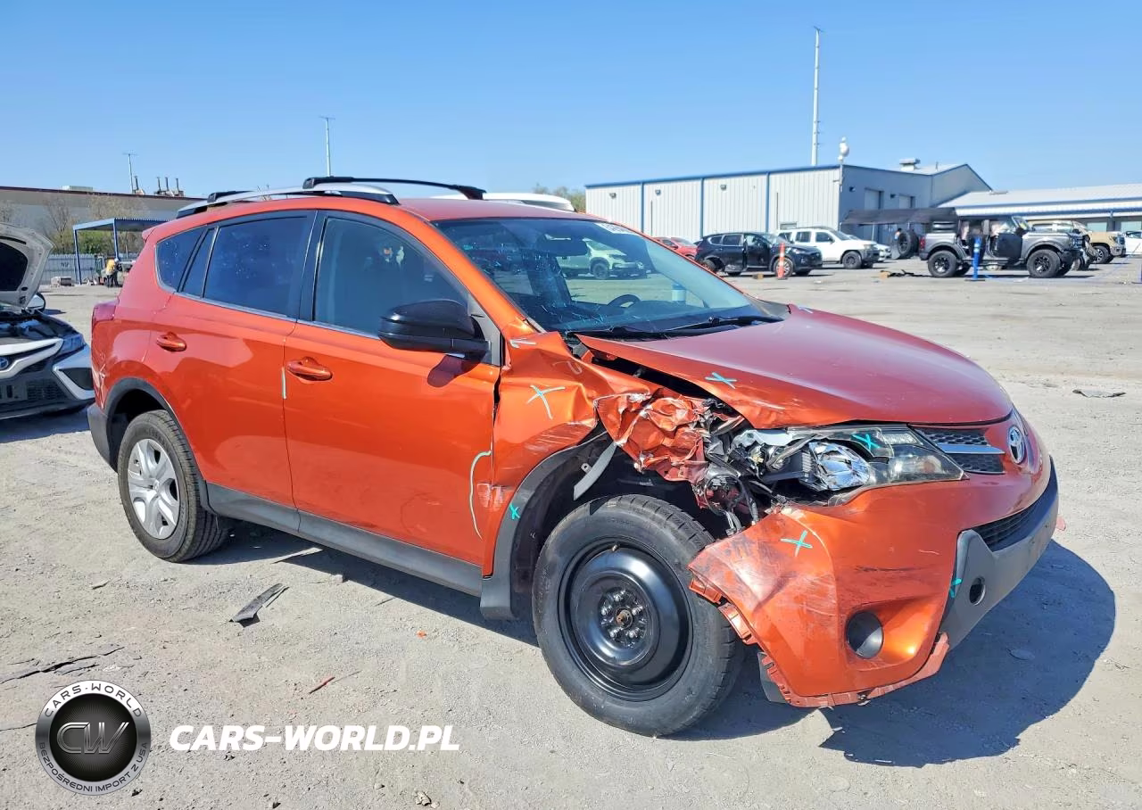 2015 Toyota Rav4 Le VIN:JTMZFREV8FD069888 - 4