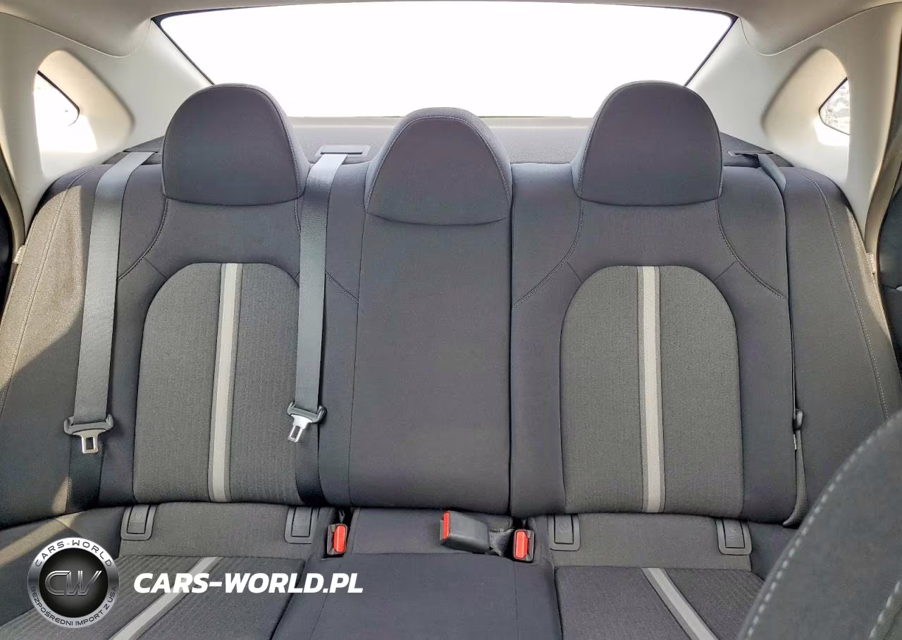2026 Hyundai Sonata Hybrid Blue VIN:KMHL24JJ8TA172714 - 10