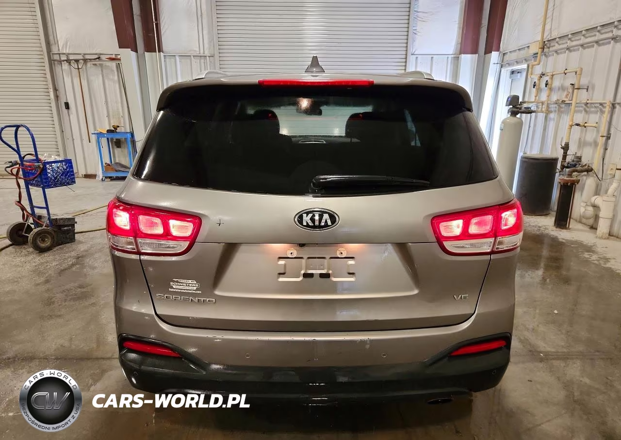 2018 Kia Sorento Lx V6 VIN:5XYPGDA55JG366477 - 6