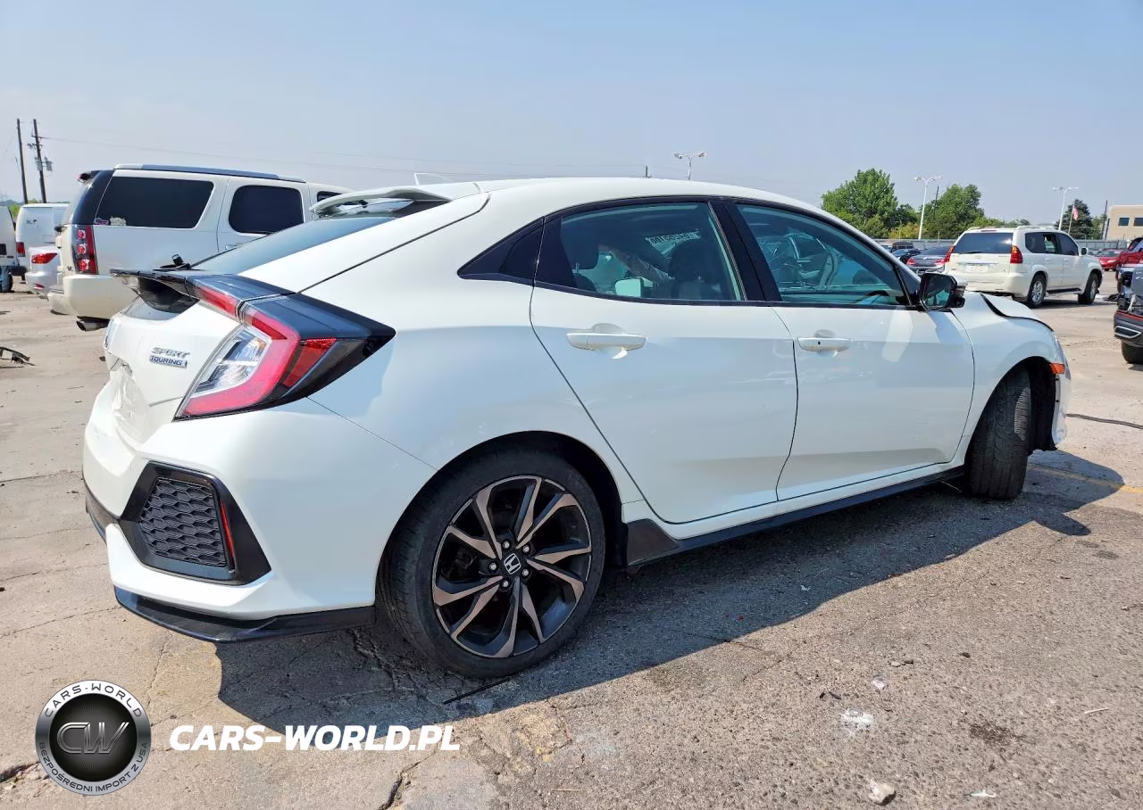 2018 Honda Civic Sport Touring VIN:SHHFK7H90JU221843 - 3
