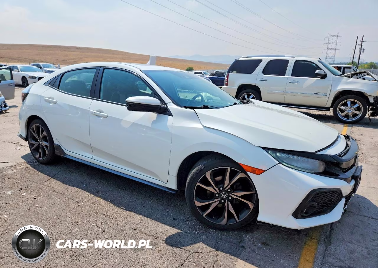 2018 Honda Civic Sport Touring VIN:SHHFK7H90JU221843 - 4