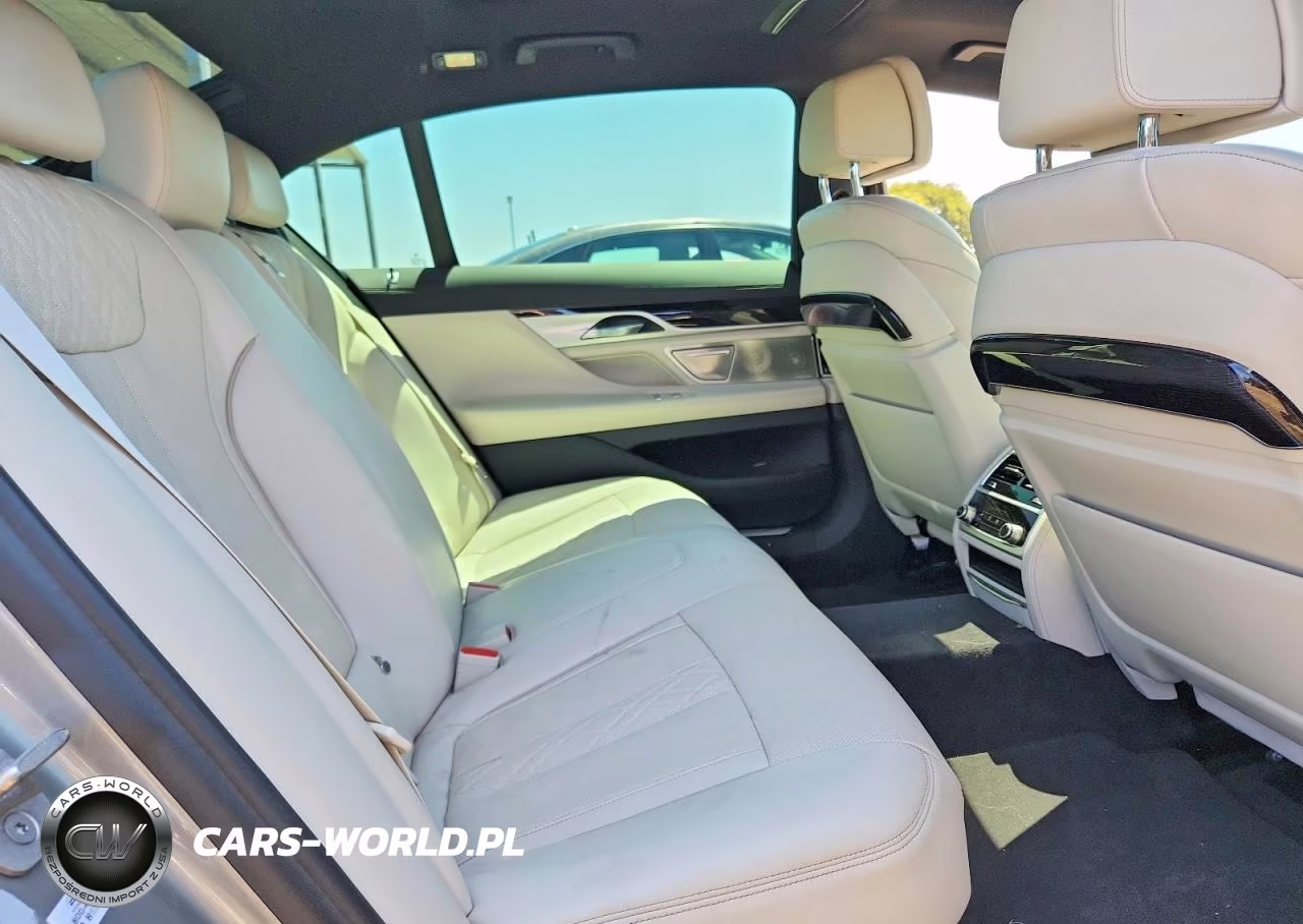 2022 BMW 750 VIN:WBA7U2C04NCH70153 - 10
