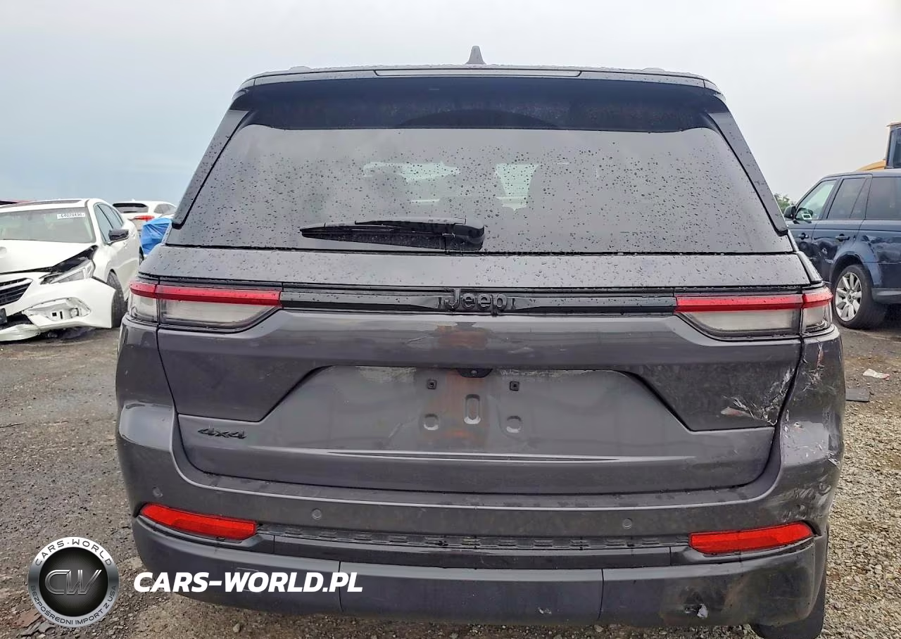 2025 Jeep Grand Cherokee Laredo VIN:1C4RJHAG2S8742886 - 6