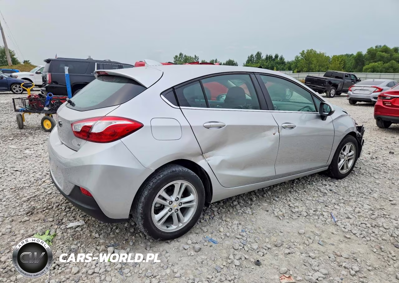 2018 Chevrolet Cruze Lt VIN:3G1BE6SMXJS606695 - 3