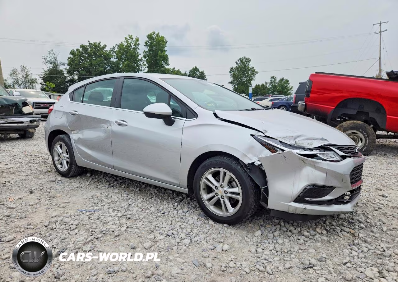 2018 Chevrolet Cruze Lt VIN:3G1BE6SMXJS606695 - 4