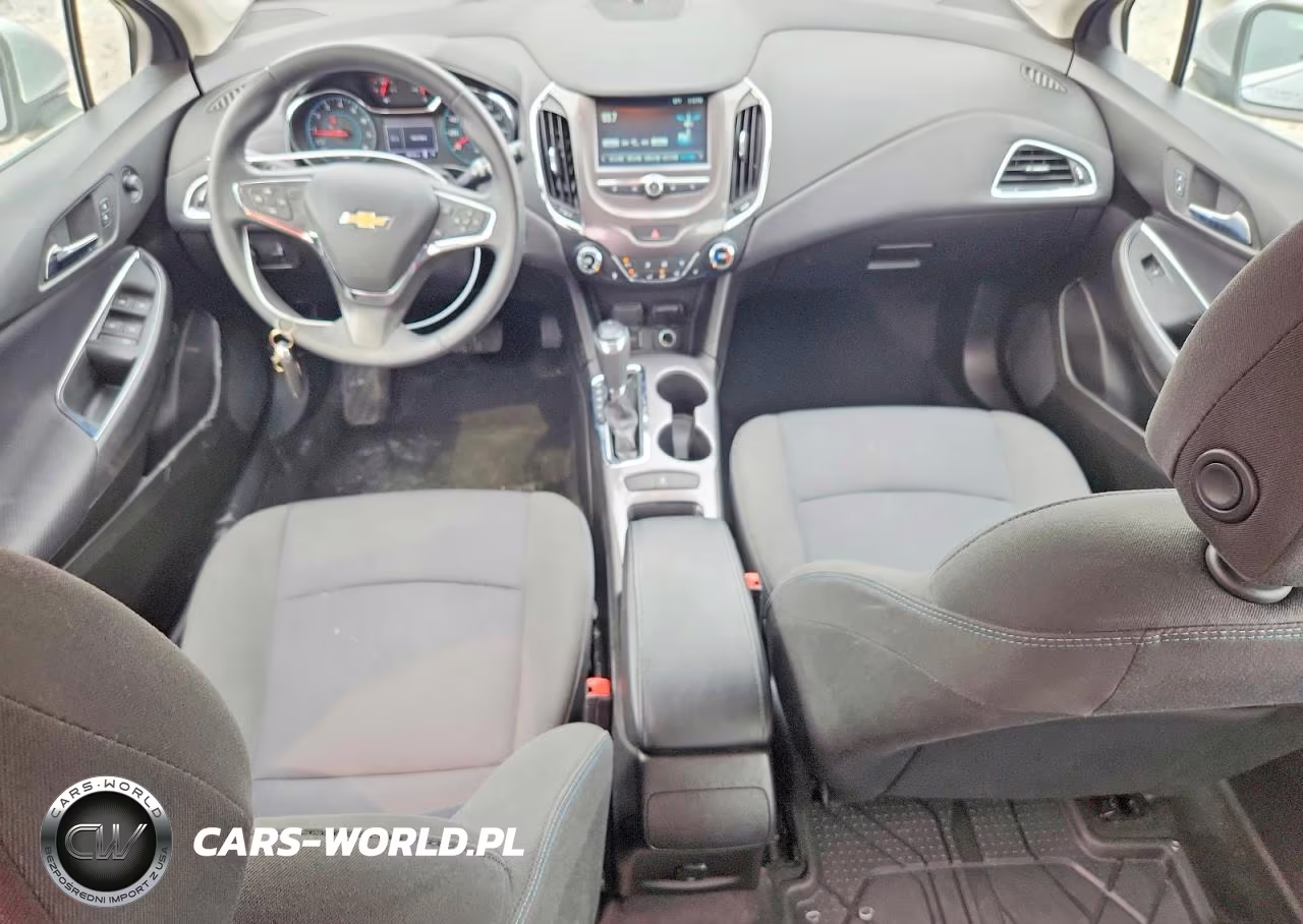 2018 Chevrolet Cruze Lt VIN:3G1BE6SMXJS606695 - 8